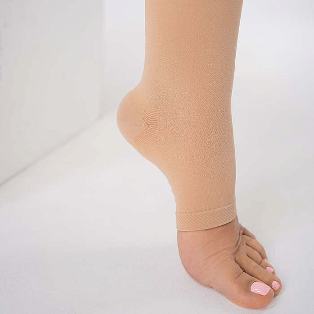 Гольфы компрессионные с открытым носком, класс компрессии 1 ТК.910
